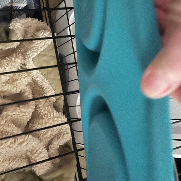 Messy Mutts Stainless Steel Dog Feeder with Non-Slip Silicone Base & Scoop - Picture 5 of 8